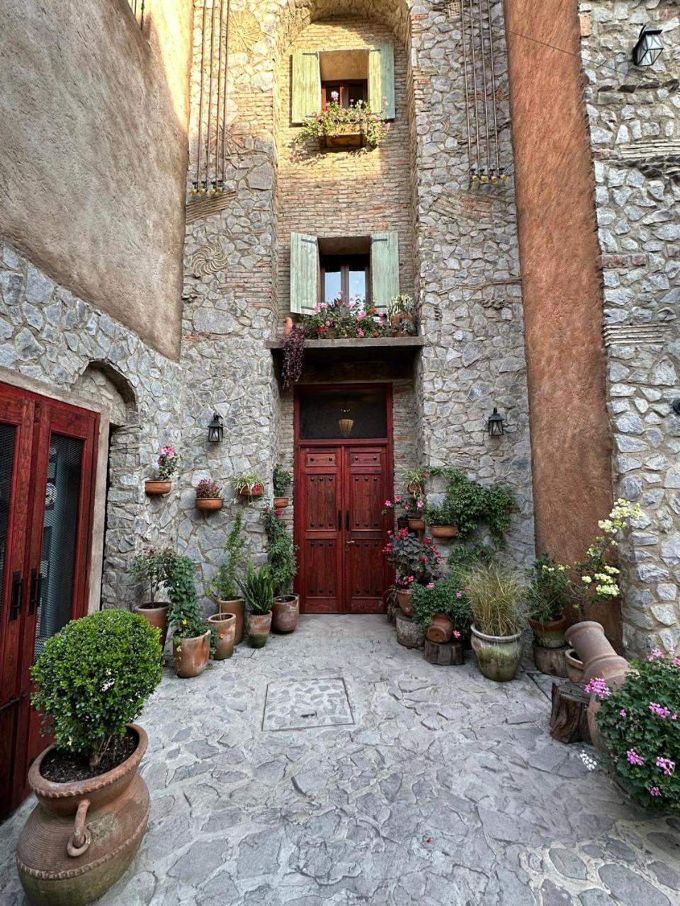 Dentro De Valquirico Loft Benedetto *